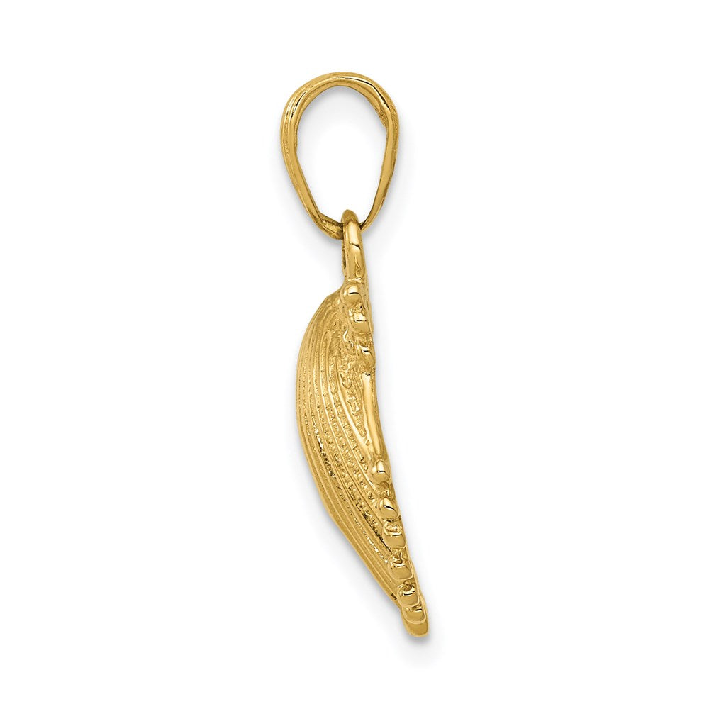 14k Scallop Shell Pendant